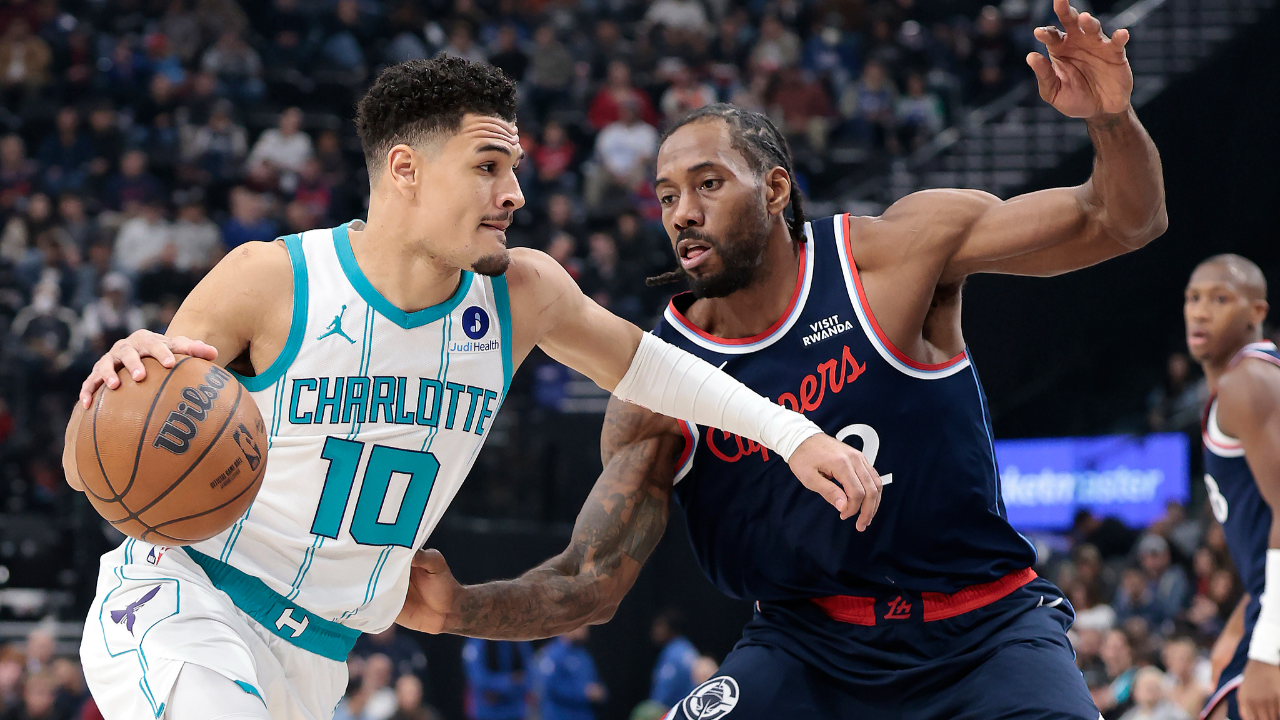 包含窗口期法兰克福备战社区盾赛前夏洛特黄蜂备战德国杯之后，哈登连续七场比赛得分超过大比分领先的词条